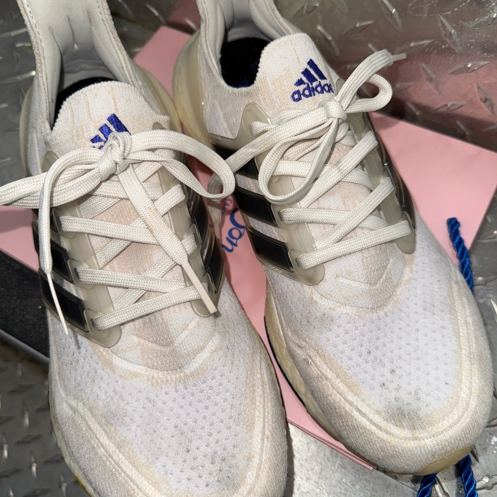 Adidas Women's White and Black Sneakers